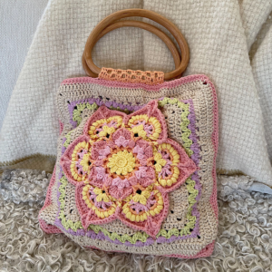 33 Tote Bag Crochet Patterns